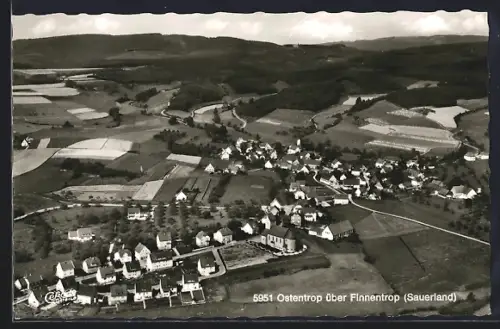 AK Ostentrop über Finnentrop, Ortsansicht, Luftbild