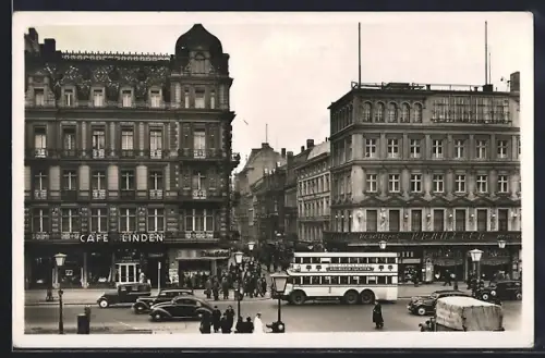 AK Berlin, Unter den Linden Ecke Friedrichstrasse, Café Linden, Strassenansicht