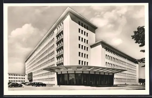 AK Frankfurt-Nordend, Verwaltungsgebäude des Bundesministeriums für Ernährung, Adickesallee 40-50