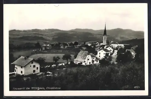 AK Neumarkt im Mühlkreis, Ortsansicht mit Kirche