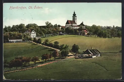 AK Pfarrkirchen /O.-Ö., Kirchenpanorama mit Landstrasse
