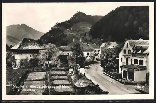 AK Mautern / Steiermark, Alte Salzstrasse mit histor. Getreidekasten