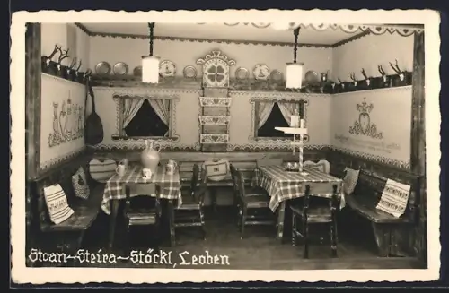 AK Leoben, Gaststätte Stoan-Steira-Stöckl, Nische mit zwei Tischen