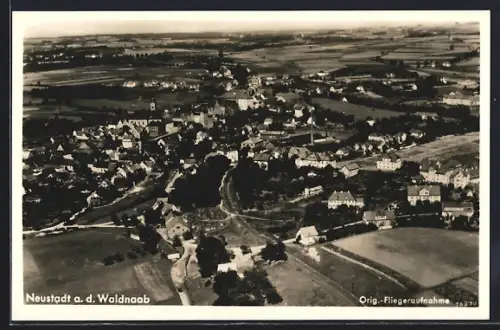AK Neustadt a. d. Waldnaab, Fliegeraufnahme des Ortes
