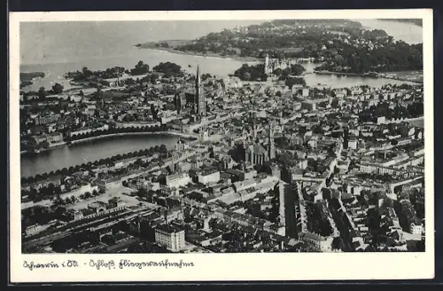 AK Schwerin i. M., Fliegeraufnahme des Schlosses