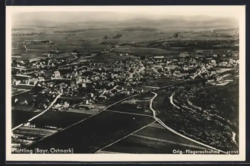 AK Plattling /Bayr. Ostmark, Fliegeraufnahme, Ortsansicht, Felder