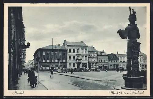 AK Stendal, Marktplatz mit Roland