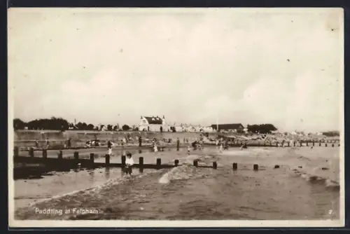 AK Felpham, Paddling at Felpham