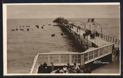AK Bognor, View of the pier, sailboats and rowboats
