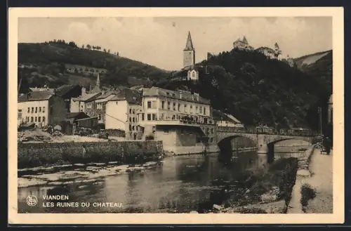 AK Vianden, Les Ruines du Chateau