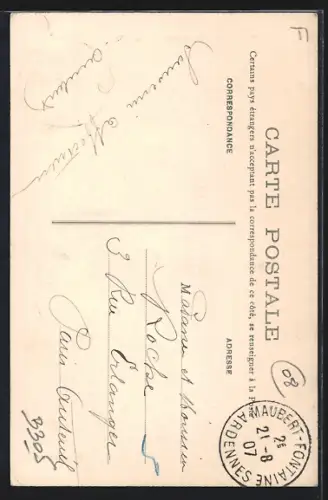 AK Maubert-Fontaine, L`Église et scène de rue animée