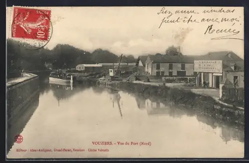 AK Vouziers, Vue du Port, Nord