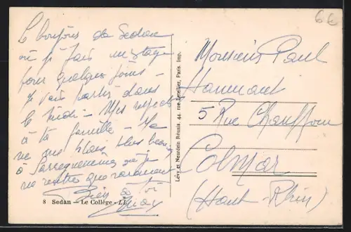 AK Sedan, Le Collège illuminé et passants sur la rue