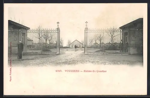 AK Vouziers, Entrée du Quartier