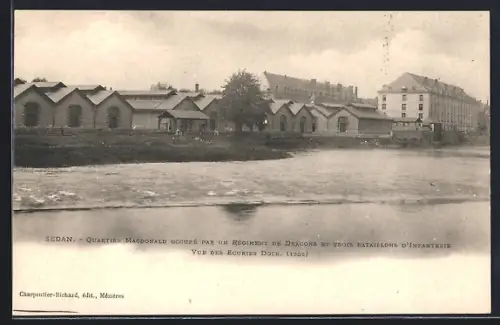 AK Sedan, Quartier Macdonald occupé par un Régiment de Dragons et trois Bataillons d`Infanterie, Vue des Écuries Dock