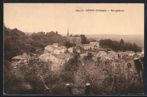 AK Cornay /Ardennes, Vue générale du village et de son environnement boisé