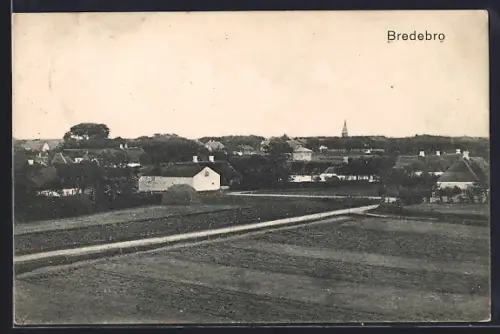 AK Bredebro, Ortsansicht mit Landstrasse aus der Vogelschau
