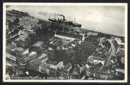 AK Aalborg, Stiftslidendes Luftfoto af Aalborg Slot