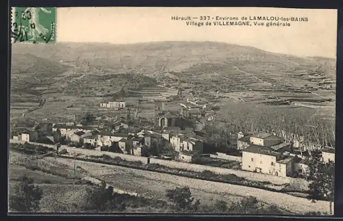 AK Villemagne, Vue générale du village et des collines environnantes