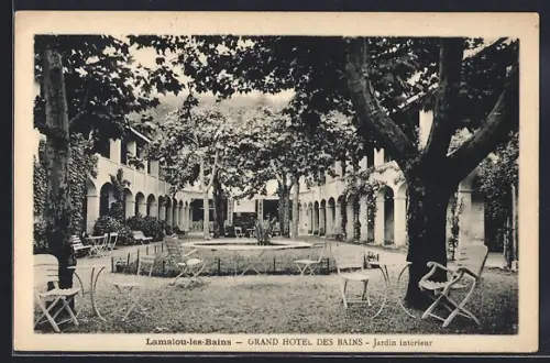 AK Lamalou-les-Bains, Grand Hôtel des Bains, Jardin intérieur