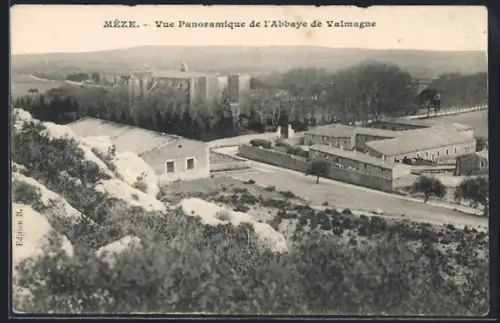 AK Mèze, Vue Panoramique de l`Abbaye de Valmagne