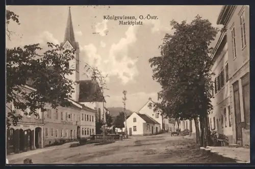 AK Königswiesen /O.-Östr., Marktplatz mit Kirche und Brunnen