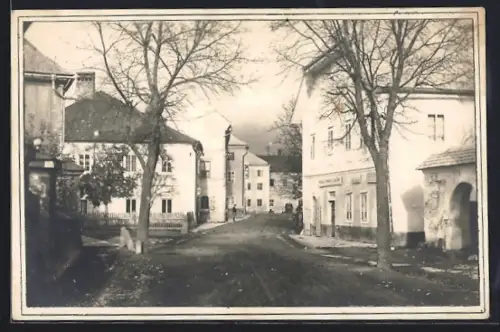 AK Aigen /O. Ö., Strassenpartie mit Gasthaus