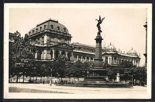 AK Wien, Universität mit Denkmal