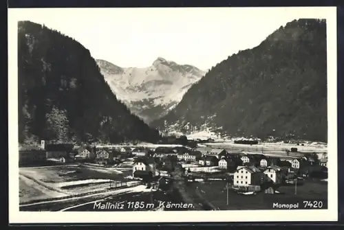 AK Mallnitz /Kärnten, Totalansicht mit Bergpanorama