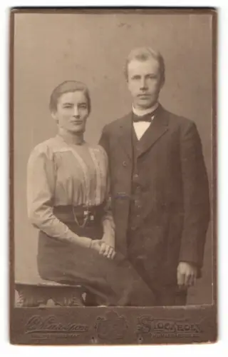 Fotografie L. Larsson, Stockholm, Humlegårdsgatan 21, Elegantes Paarporträt