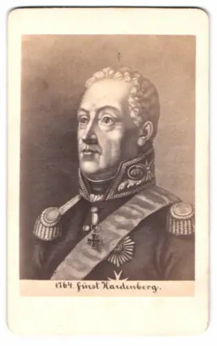 Fotografie Porträt Karl August Fürst von Hardenberg in Uniform mit Orden