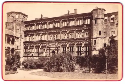 Fotografie E. Lange, Heidelberg, Ansicht Heidelberg, der Heinrichs Bau des Schlosses