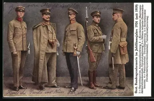 AK Uniformen der österr. Bundesgendarmerie im Jubiläumsjahre 1924