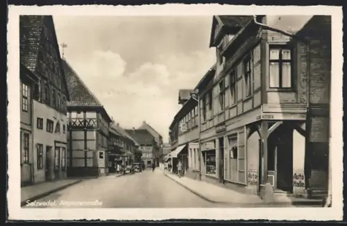 AK Salzwedel, Altperverstrasse mit Autohalle