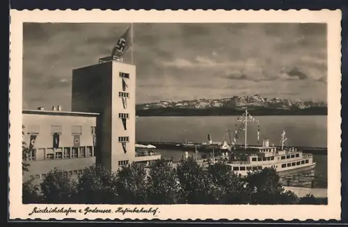 AK Friedrichshafen a. Bodensee, Hafenbahnhof, 