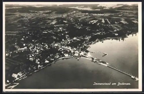 AK Immenstaad am Bodensee, Luftaufnahme, Ufer, Landungssteg