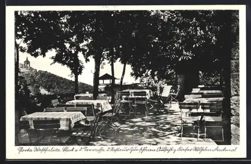 AK Porta Westfalica, Restaurant Zur schönen Aussicht, Inh. Erich Handreck, Blick auf Kaiser-Wilhelm-Denkmal