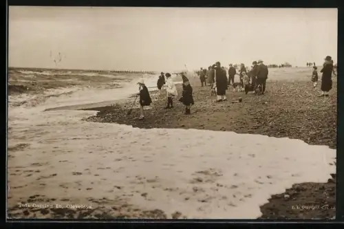 AK Cleveleys, Tide Coming In