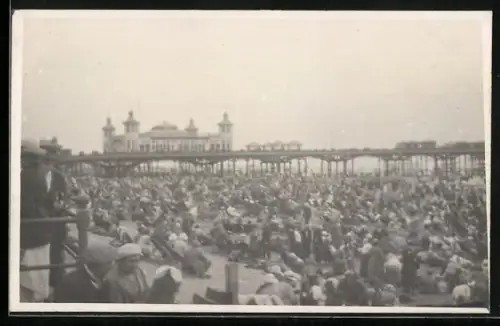 Foto-AK Blackpool, Beach Scene