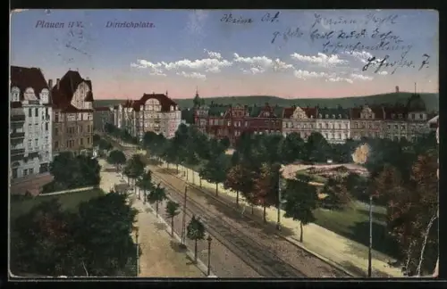 AK Plauen i. V., Dittrichplatz, Wohnhäuser, Strasse, Parkanlage