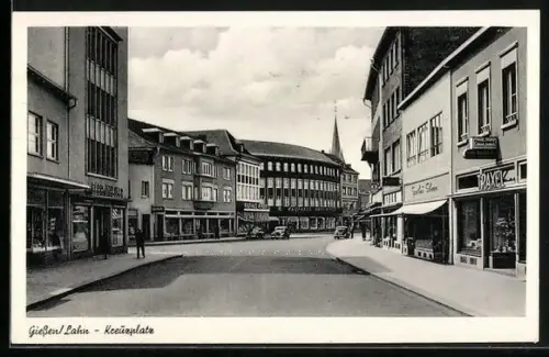 AK Giessen /Lahn, Kreuzplatz mit Kirchturm