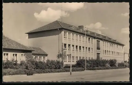 AK Wilhelm-Pieck-Stadt, Wilhelm-Pieck-Schule