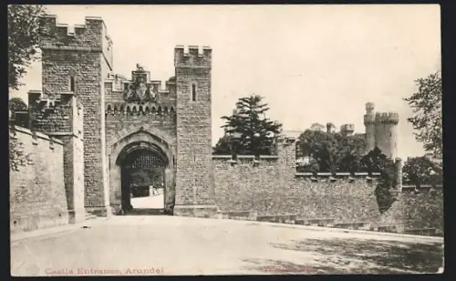 AK Arundel, Castle Entrance