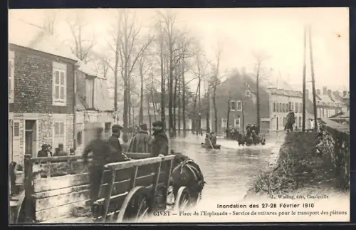 AK Givet, Place de l`Esplanade lors de l`inondation du 27-28 février 1910, transport des piétons en voitures
