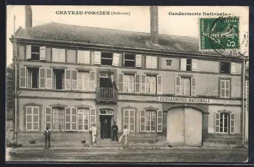 AK Château-Porcien /Ardennes, Gendarmerie Nationale et facade du bâtiment