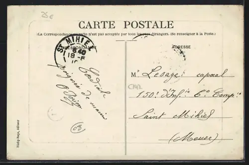 AK Carignan /Ardennes, Rue Barliban animée avec passants et calèches