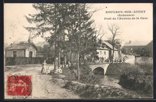 AK Rouvroy-sur-Audry /Ardennes, Pont de l`Avenue de la Gare