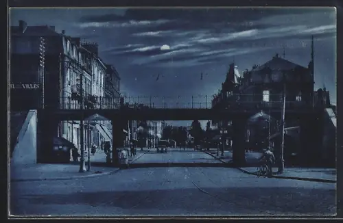 AK Charleville, Pont du Chemin de fer et Avenue des Deux-Villes la nuit