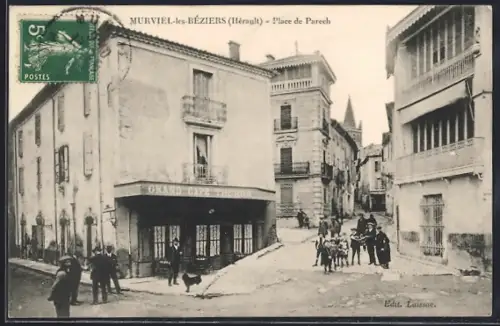AK Murviel-lès-Béziers /Hérault, Place de Parech avec habitants et commerces animés