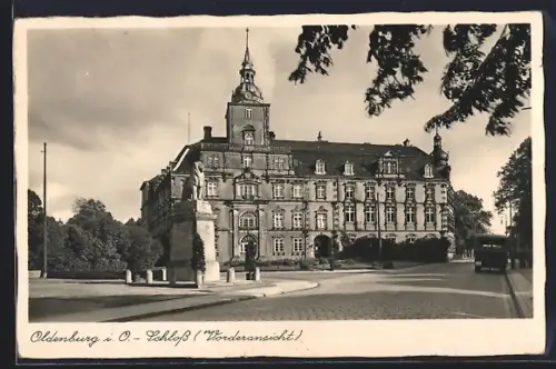 AK Oldenburg i. O., Schloss Vorderansicht, 91er Ehrenmal